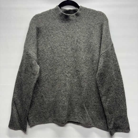 Philosophy Sweaters - ✨Philosophy  Crewneck Sweater Grey Size M